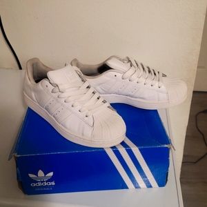 Men white Adidas size 6 1/2